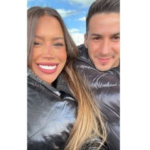 Meet your Posher, Emilia